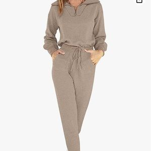 NWT Anrabess two piece set size small taupe/camel